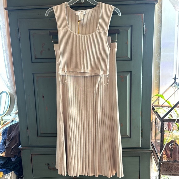 🤩 House of Harlow 2 piece top and skirt set Size L NWT 🤩 - Picture 1 of 9